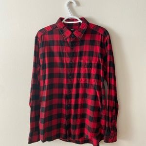 Uniqlo men’s flannel. Size L US.